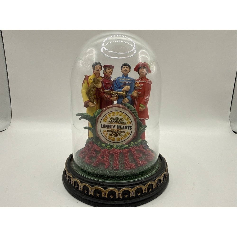 Beatles Sgt Pepper's 1993 Franklin Mint Music Box Limited Edition Glass Dome